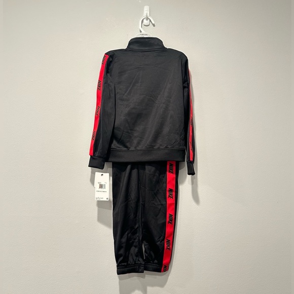 Nike Baby Boy's Sportswear Track Suit Tricot Two-Piece Set - Picture 9 of 10